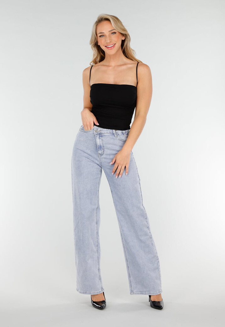 Zwarte Spaghetti Top met Rechte Halslijn, Pads en Stretch