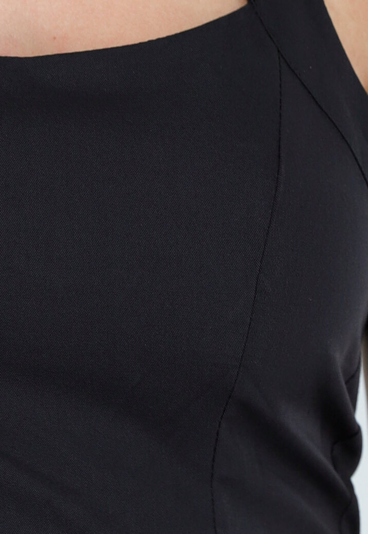 Zwarte Halter Top Met Split En Veterdetail Achterkant