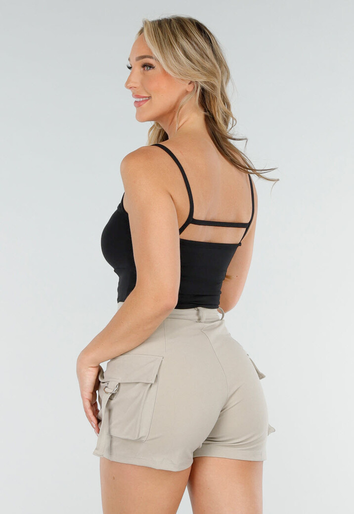 Zwarte Top met Cut-Out, Spaghetti Bandjes en Stretch Pads