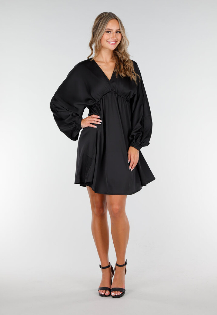 Zwarte Satijnen Longsleeve Skater Jurk