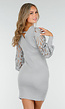 Grijze Rib Gebreide Overslag Stretch Jurk met Gehaakte Mouwen
