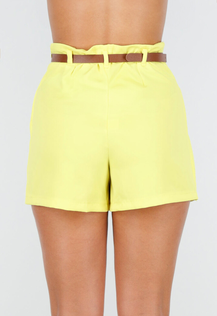 Butter Yellow Skort met Plooien en Tailleband met Riem