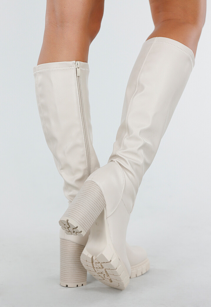 Crèmekleurige Knee-High Laarzen met Gouden Gesp Blokhak en Profielzool