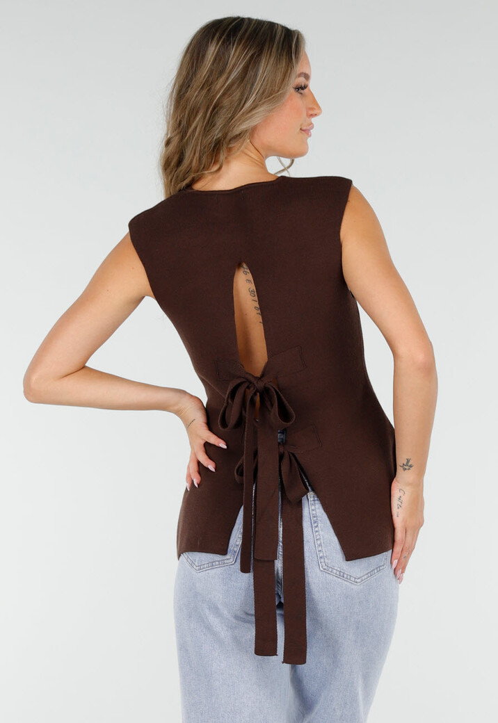 Bruine Mouwloze Top met Goudkleurige Knopen en Strik