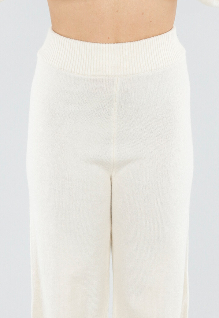 Crème Gebreide Set met Overslag Top en Wijde Broek