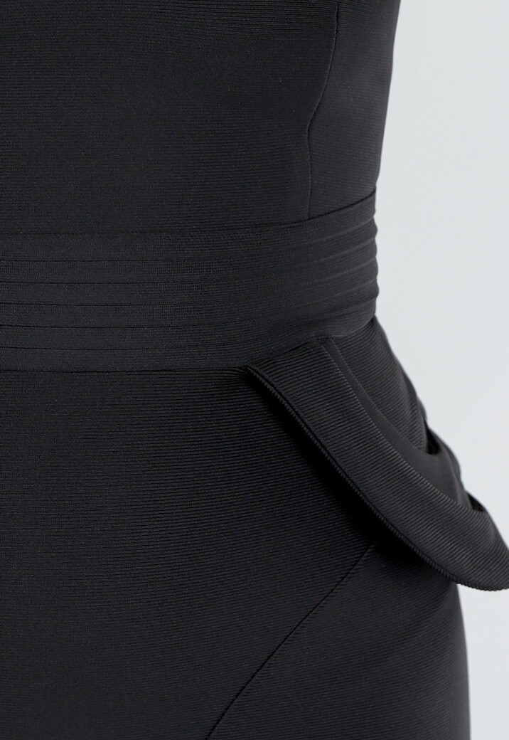 Zwarte Halter Midi Jurk met Peplum Detail en Split