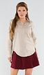 Beige Blouse met Rode NY Patchletters en Knoopsluiting