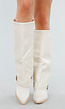 Witte Laarzen met Houten Hak en Zilveren Gespdetail