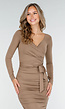 Taupe Jurk met Overslag, Ruches en Stretch
