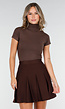 Bruine Stretch Top met Col en Korte Mouwen