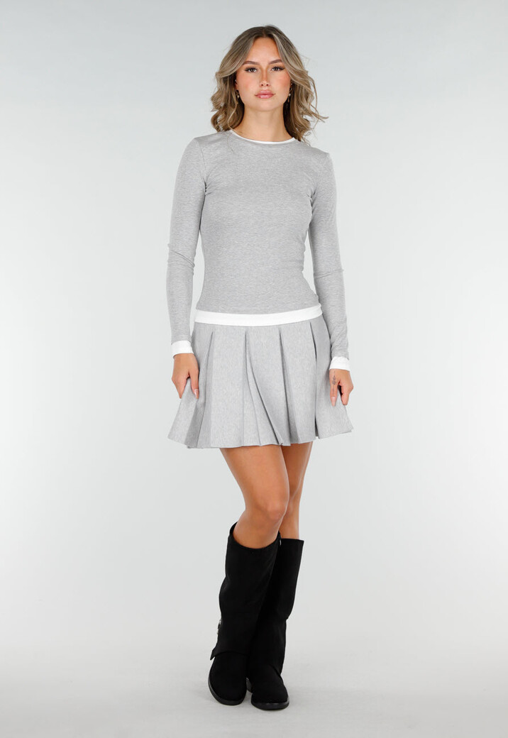 Grijze Longsleeve Top met Witte Boorden aan Hals en Mouwen