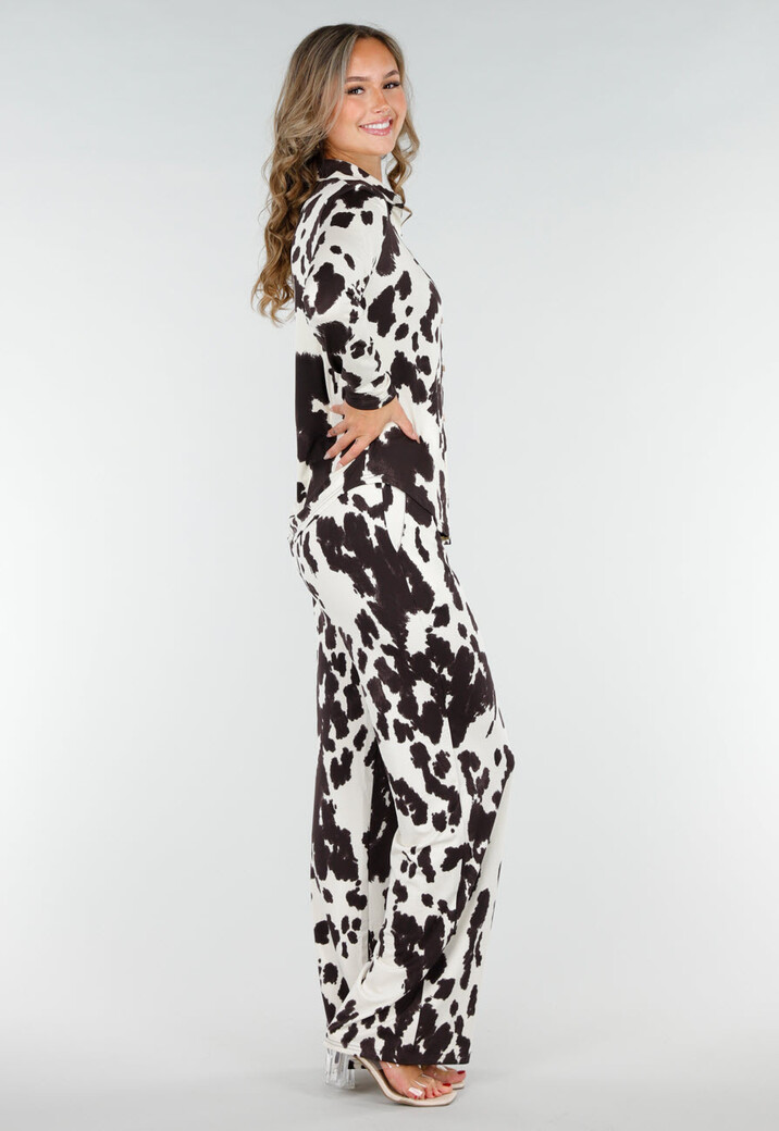 Bruin-Witte Blouse met Koeienprint  en Goudkleurige Knopen