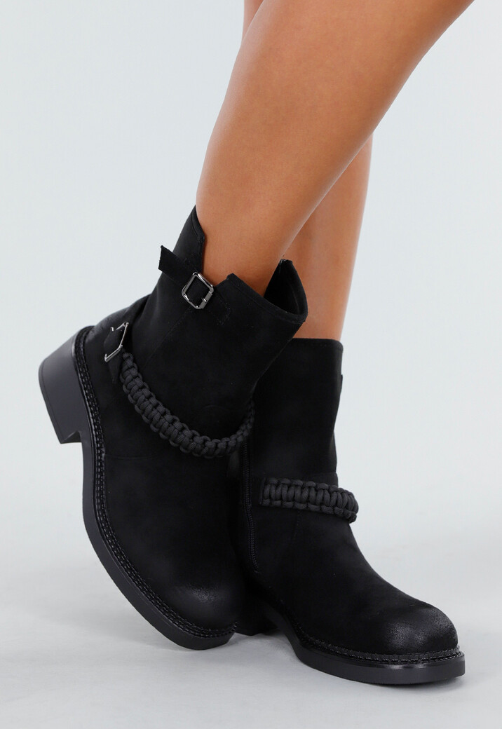 Zwarte Enkellaarsjes met Gespen en Blokhak