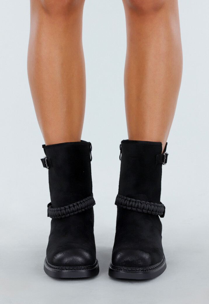 Zwarte Enkellaarsjes met Gespen en Blokhak