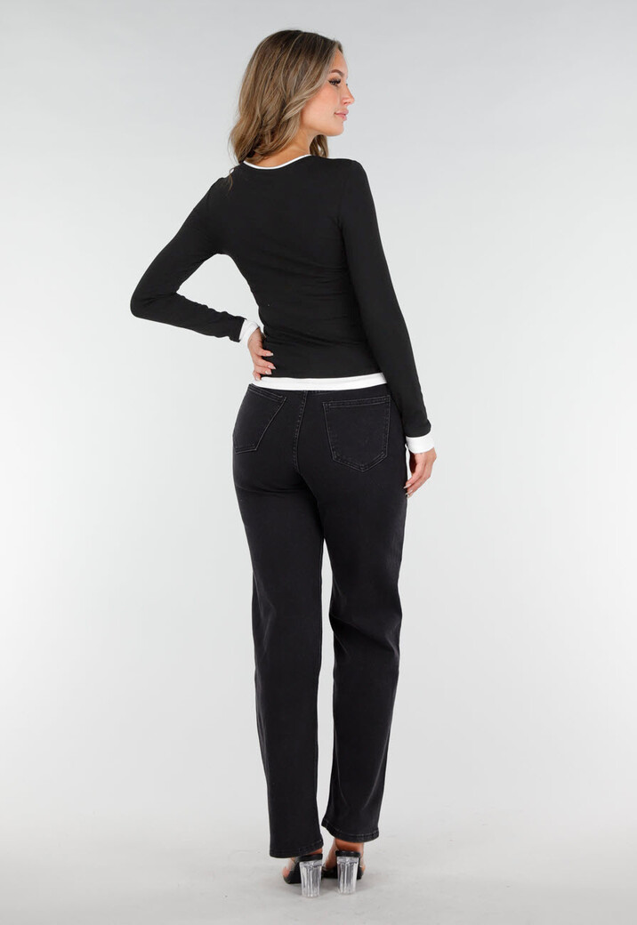 Zwarte Top met Witte Boorden en Lange Mouwen