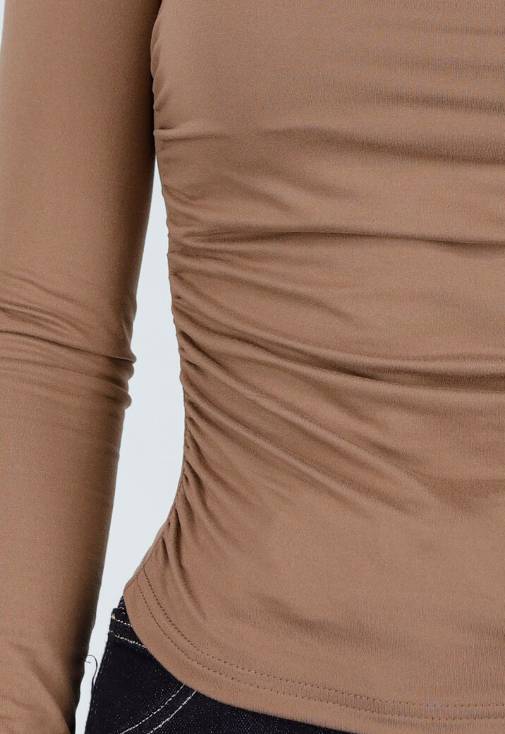 Taupe Stretch Top met Plooitjes en Lange Mouwen