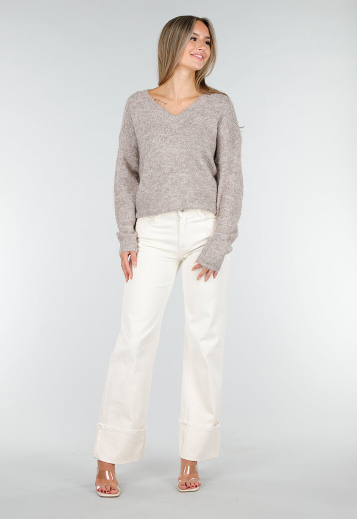 Beige Melange Trui met V-Hals en Zachte Pluizige Structuur