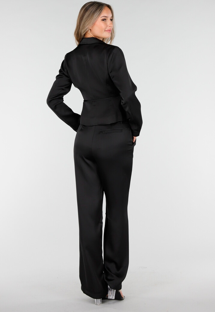 Zwarte Satijnlook Wrap Blazer met Striksluiting