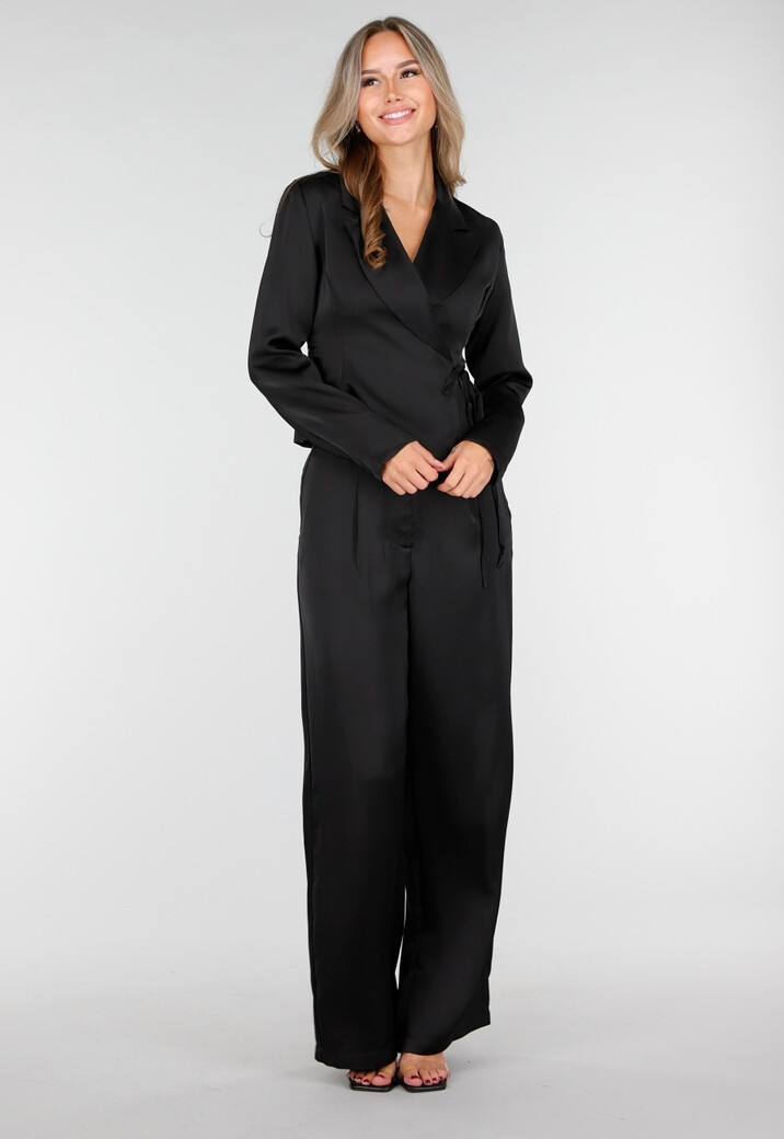 Zwarte Satijnlook Wrap Blazer met Striksluiting