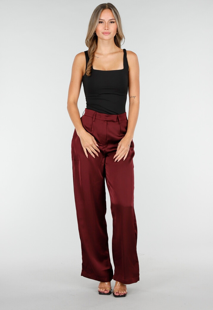 Bordeauxrode Satijnlook Wide Leg Broek met Hoge Taille