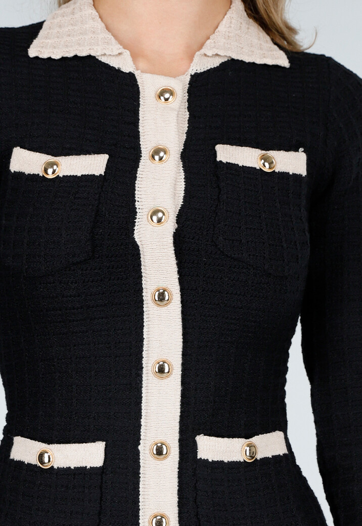 Zwarte Jurk met Lange Mouwen en Beige Gebreide Details