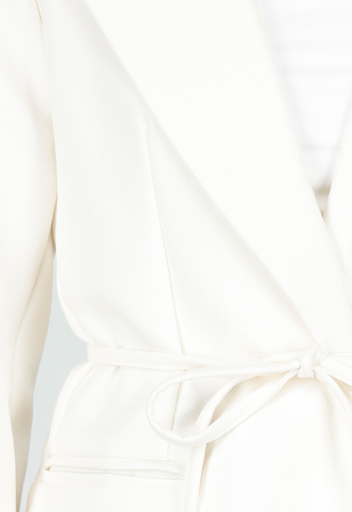 Witte Blazer met Ceintuur