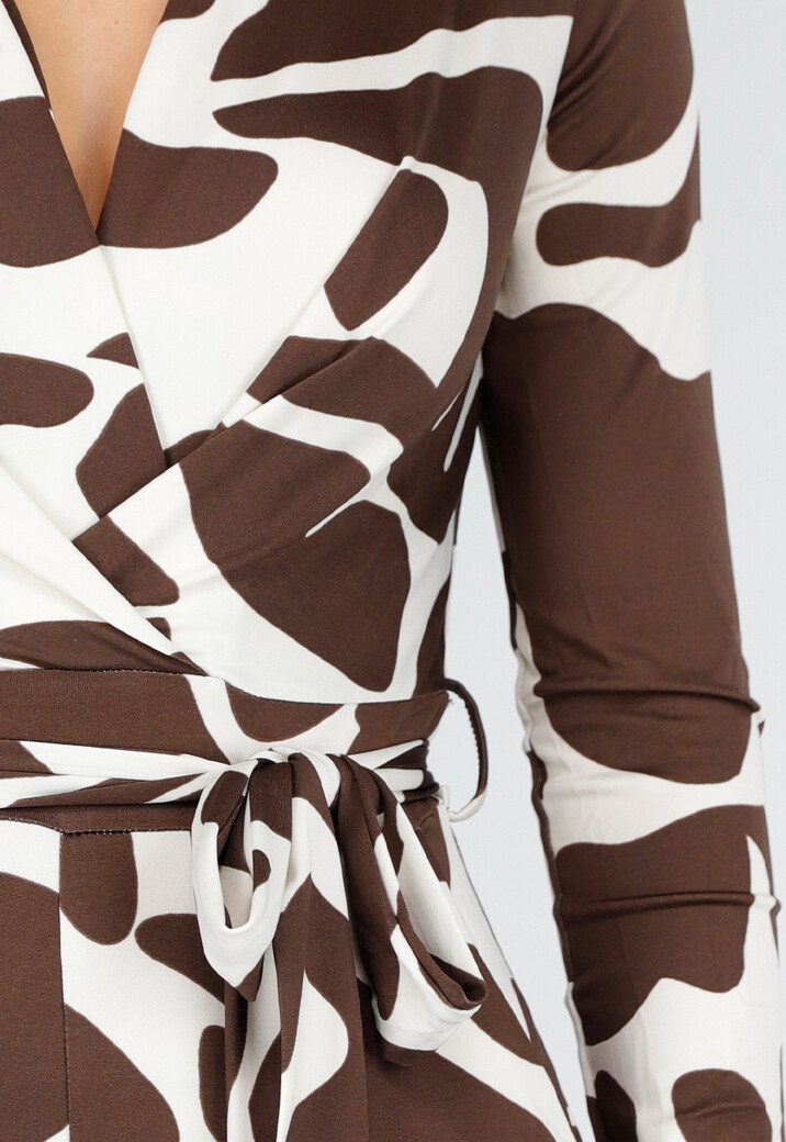 Bruin-Witte Stretch Jumpsuit met Overslag en Ceintuur