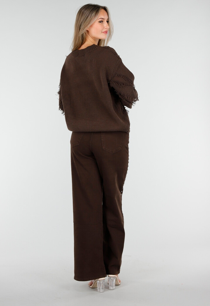 Bruine Trui met V-Hals en Rafel Details