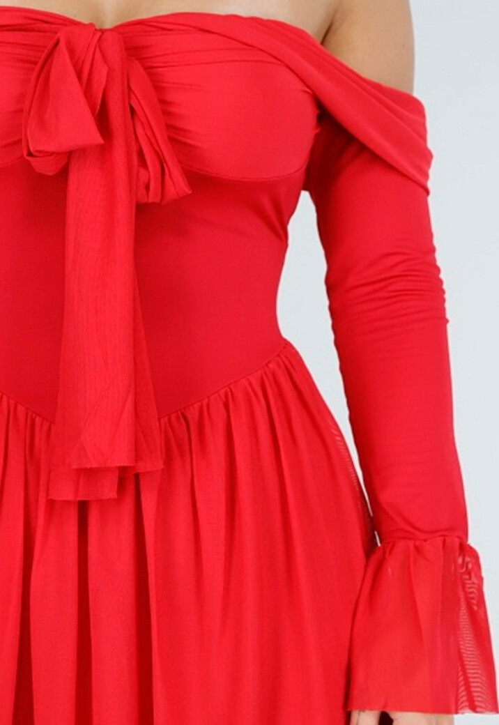 Rode Off Shoulder Jurk met Strikdetail