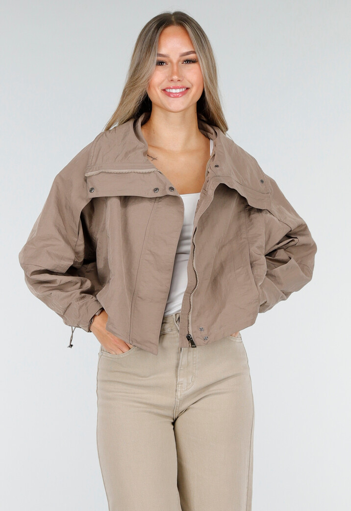 Taupekleurig Cropped Jack met Brede Overslagsluiting