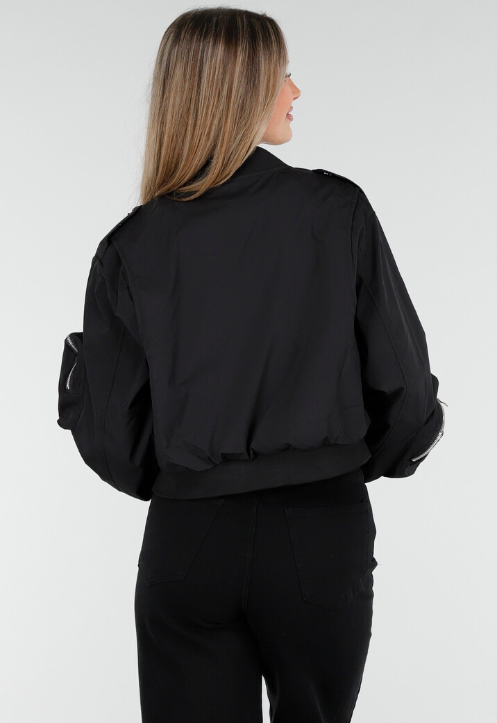 Zwarte Cargo Bomber Jas met Ritsdetails