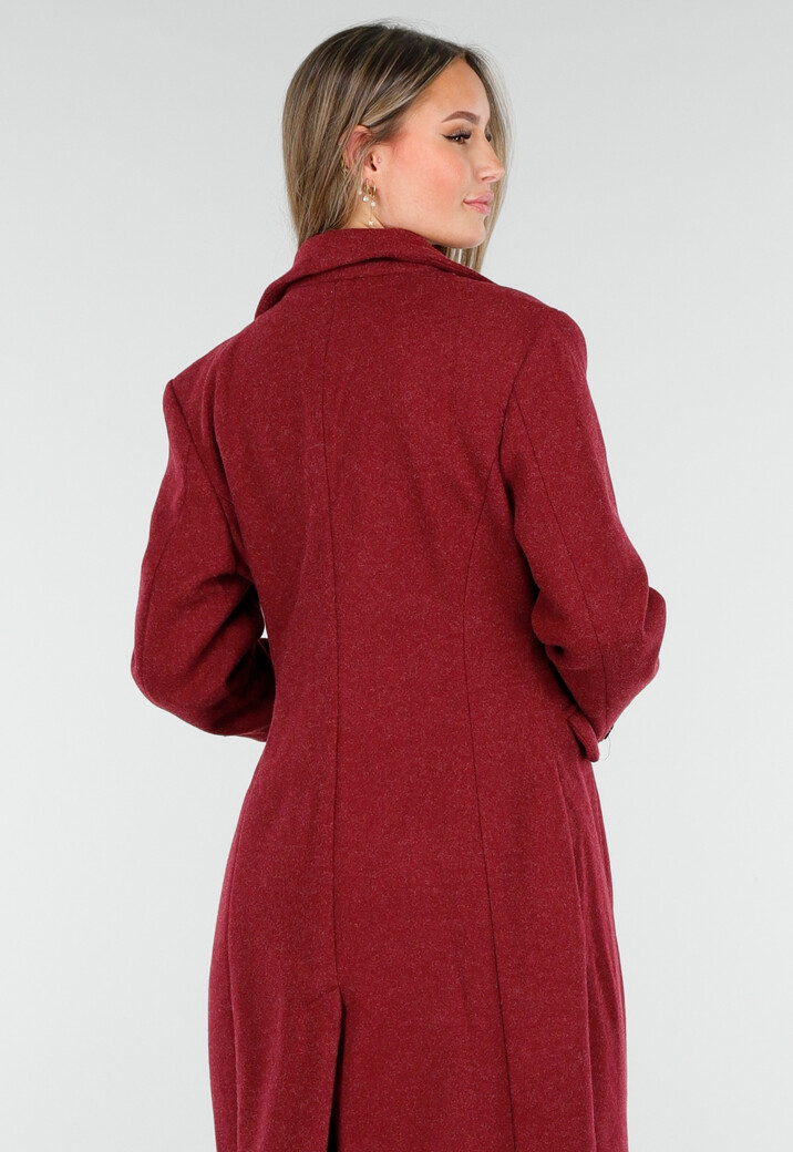 Rode Manteljas met Reverskraag en Knopen