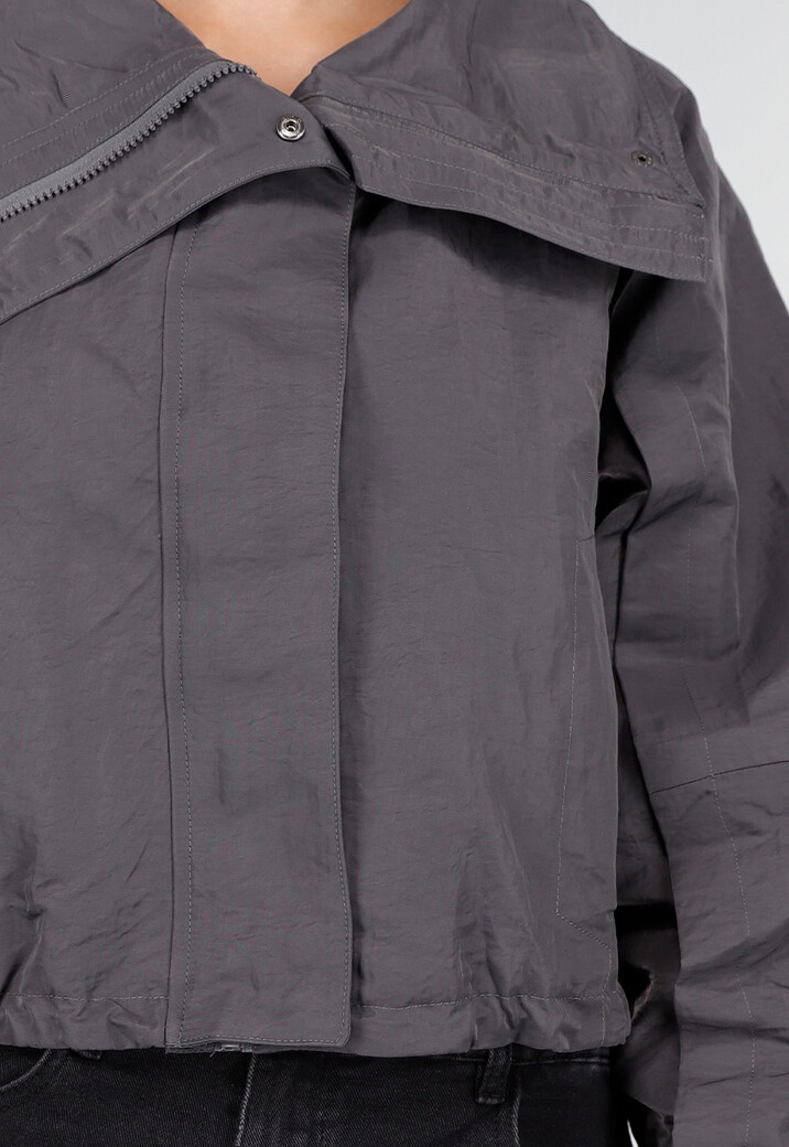 Donkergrijze Korte Jas met Rits en Drukknoopsluiting