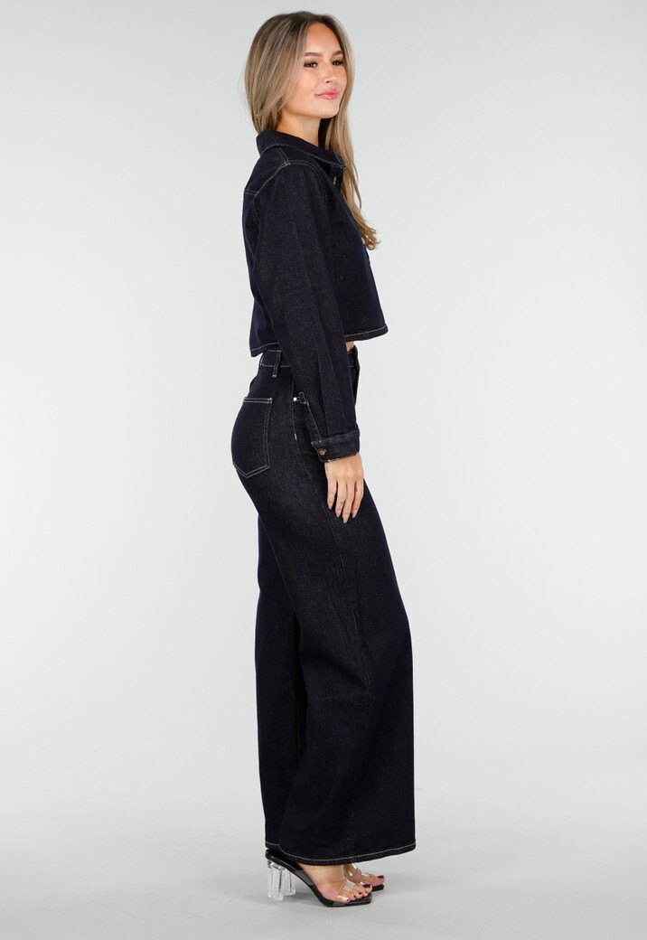 Donkerblauwe Spijkerbroek Met Wijde Pijpen