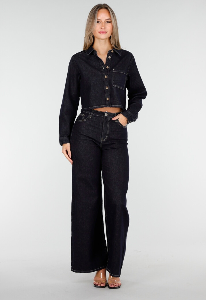 Donkerblauwe Spijkerbroek Met Wijde Pijpen