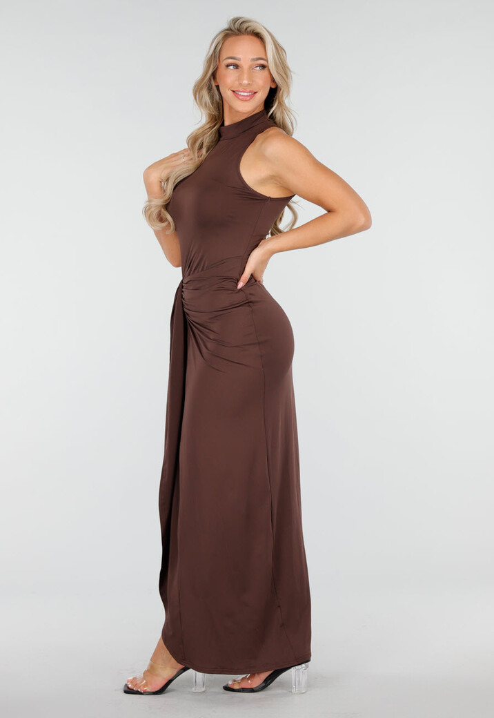 Lange Stretch Jurk in Donkerbruin met Hoge Split