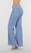 Lichtblauwe Mid Waist Wide Leg Jeans met Raw Edge Zoom