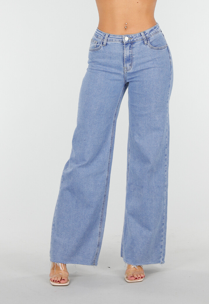 Lichtblauwe Mid Waist Wide Leg Jeans met Raw Edge Zoom