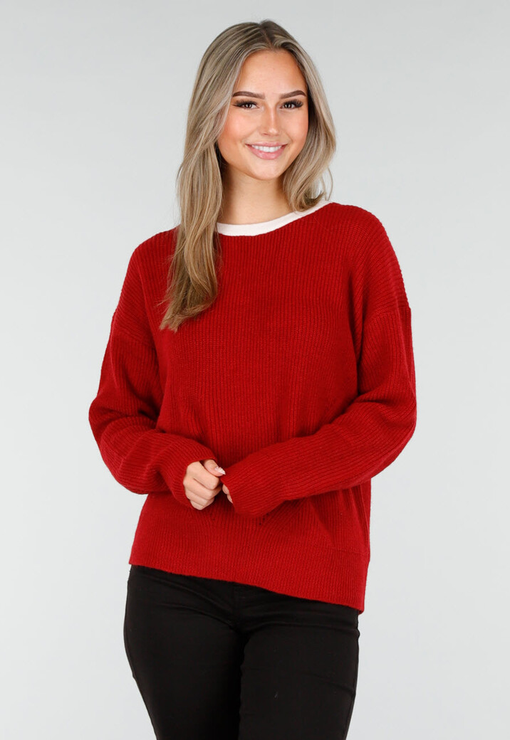 Rode Gebreide Trui met Witte Halsrand