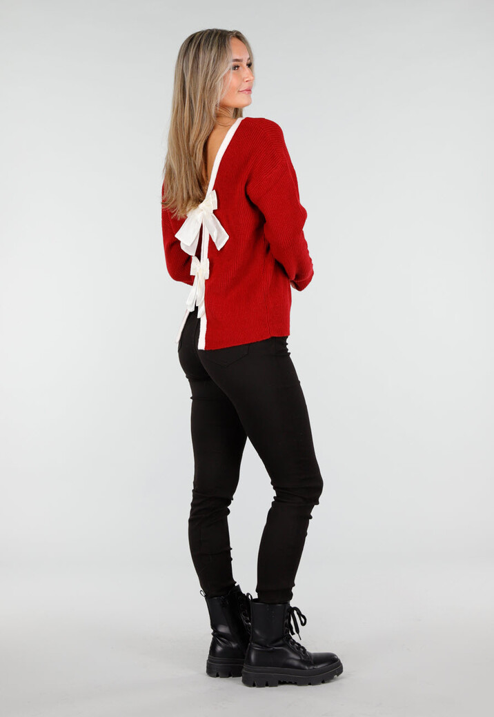 Rode Gebreide Trui met Witte Halsrand