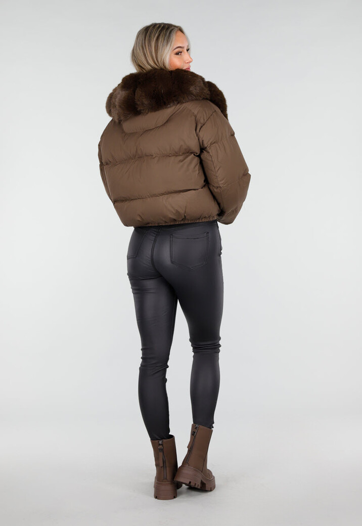 Bruine Pufferjas met Brede Bontkraag en Elastische Zoom