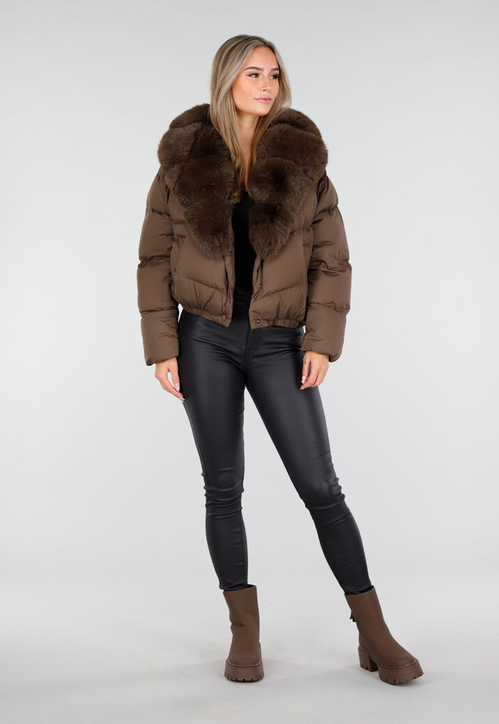 Bruine Pufferjas met Brede Bontkraag en Elastische Zoom