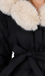 Zwarte Gewatteerde Jas met Ceintuur en Beige Bontkraag