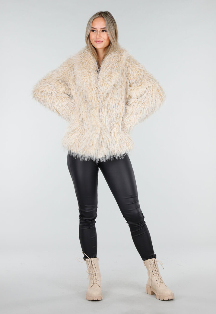 Beige Faux Fur Jas met Harige Textuur
