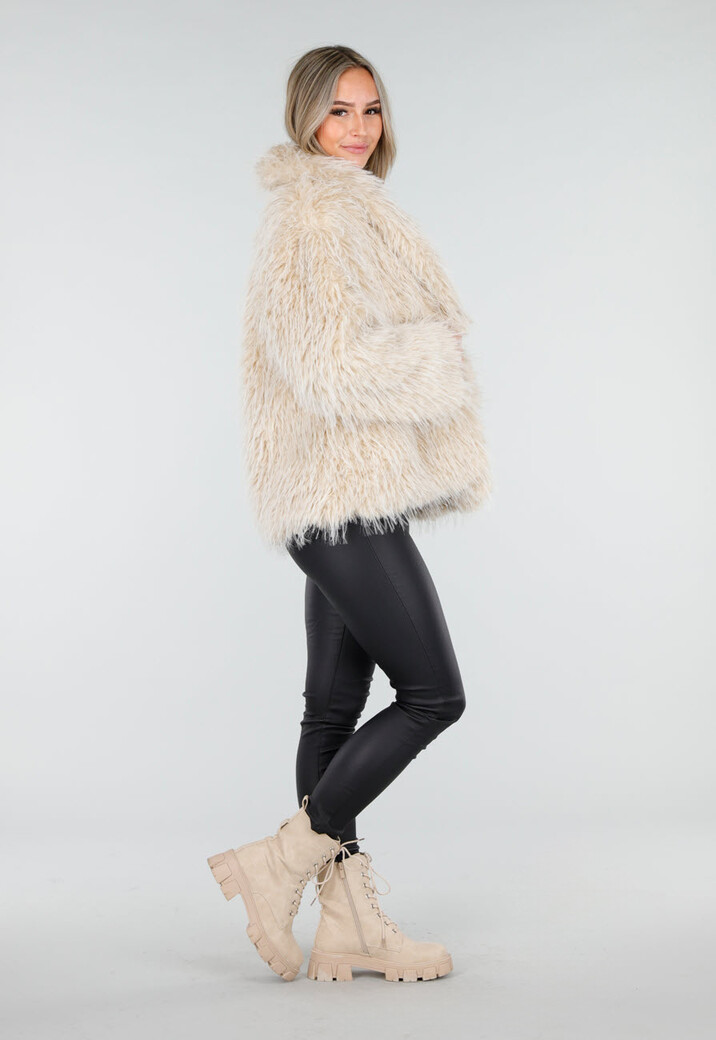 Beige Faux Fur Jas met Harige Textuur