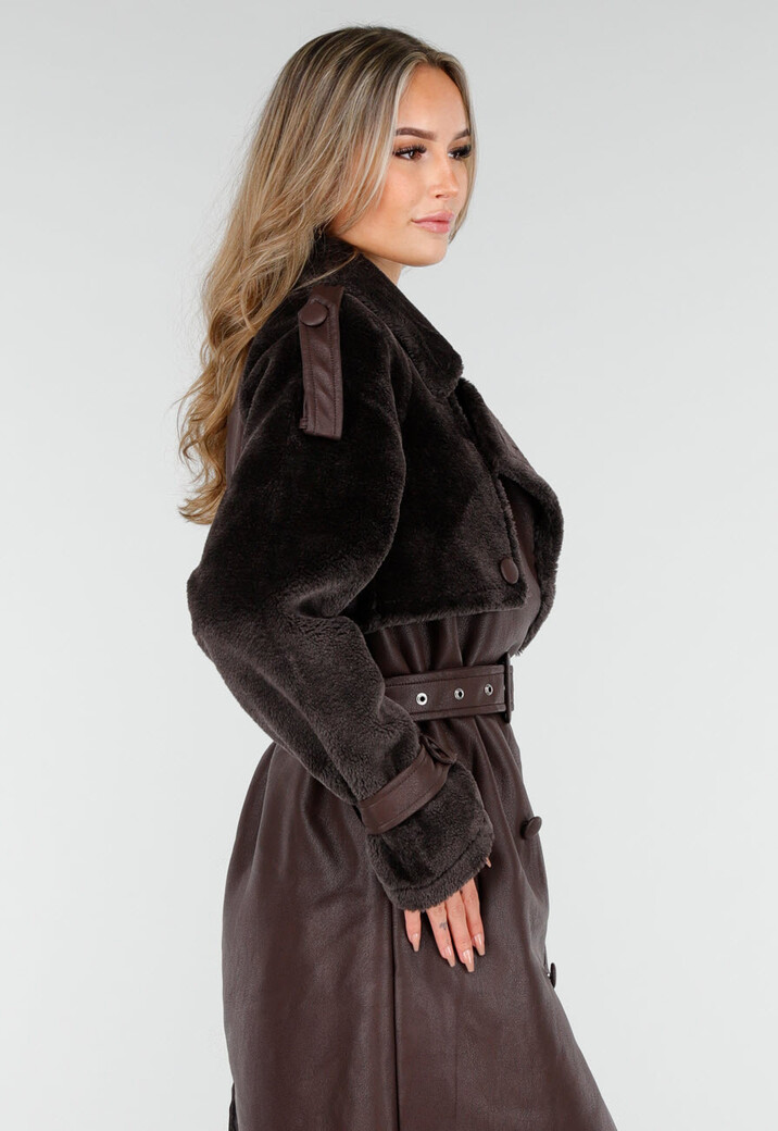 Bruine Lange Jas met Faux Fur en Ceintuur
