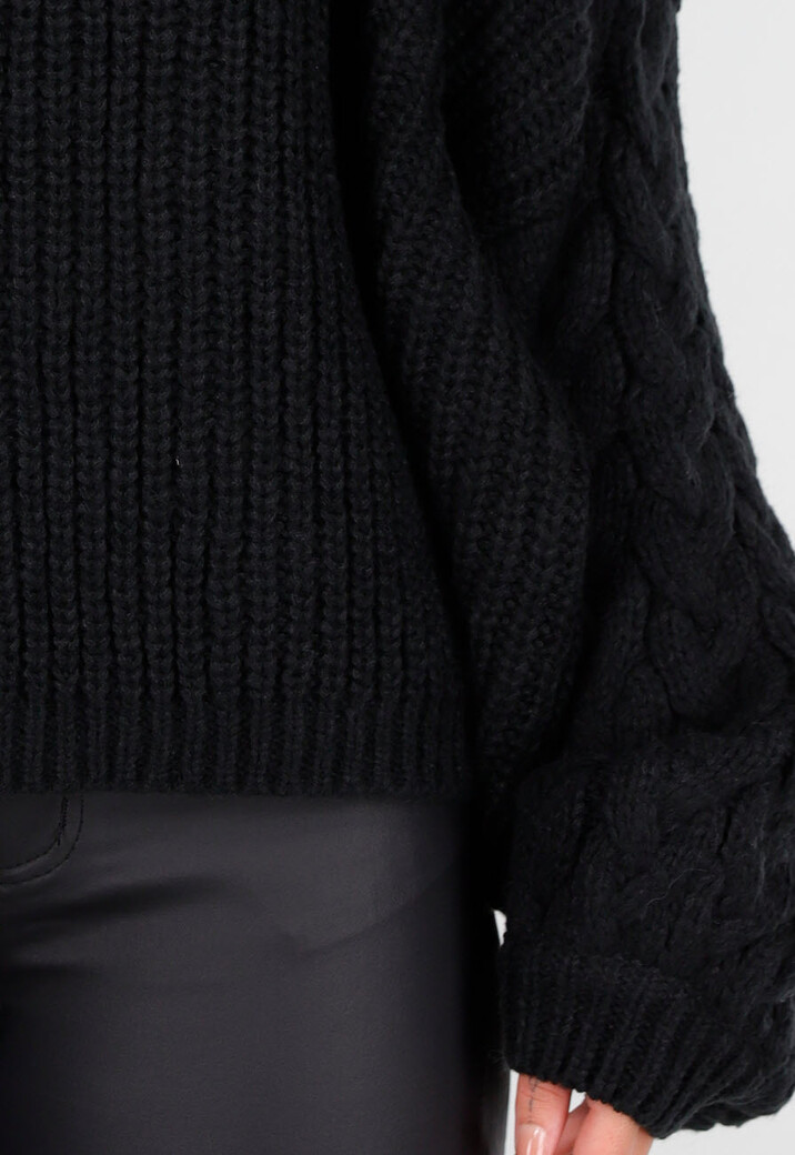 Zwarte Gebreide Coltrui met Kabelmouwen