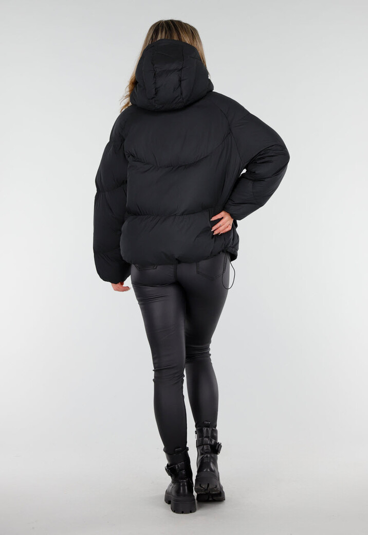 Zwarte Puffer Jas met Capuchon en Ritssluiting