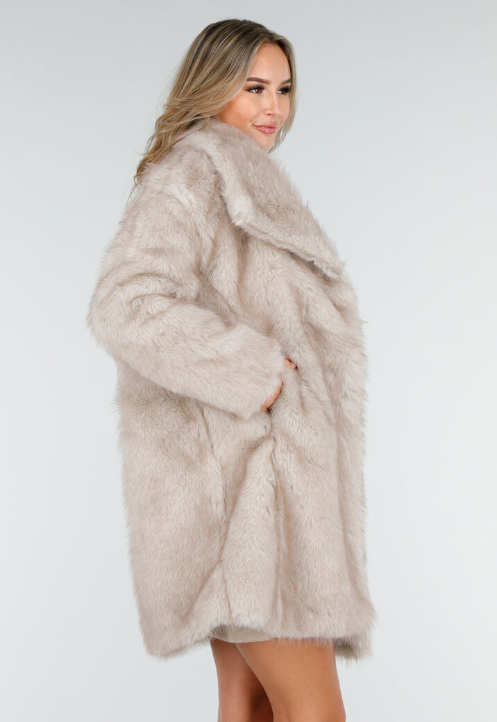 Beige Bontjas Jas met Grote Kraag en Steekzakken