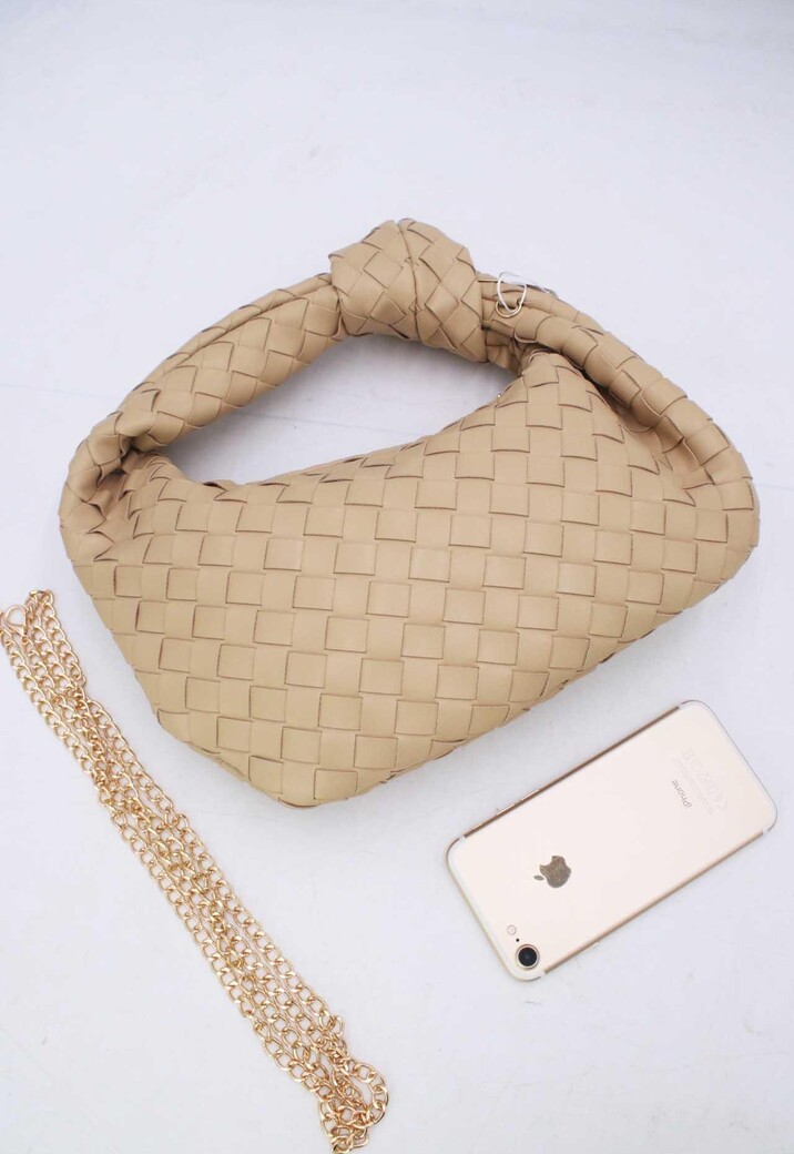 Beige Geweven Schoudertas van Imitatieleer met Knoopdetail en Extra Hengsel